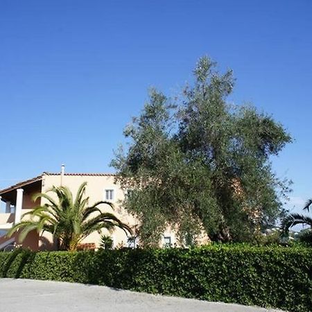 Villa Rosa Apartments Gouvia Bagian luar foto