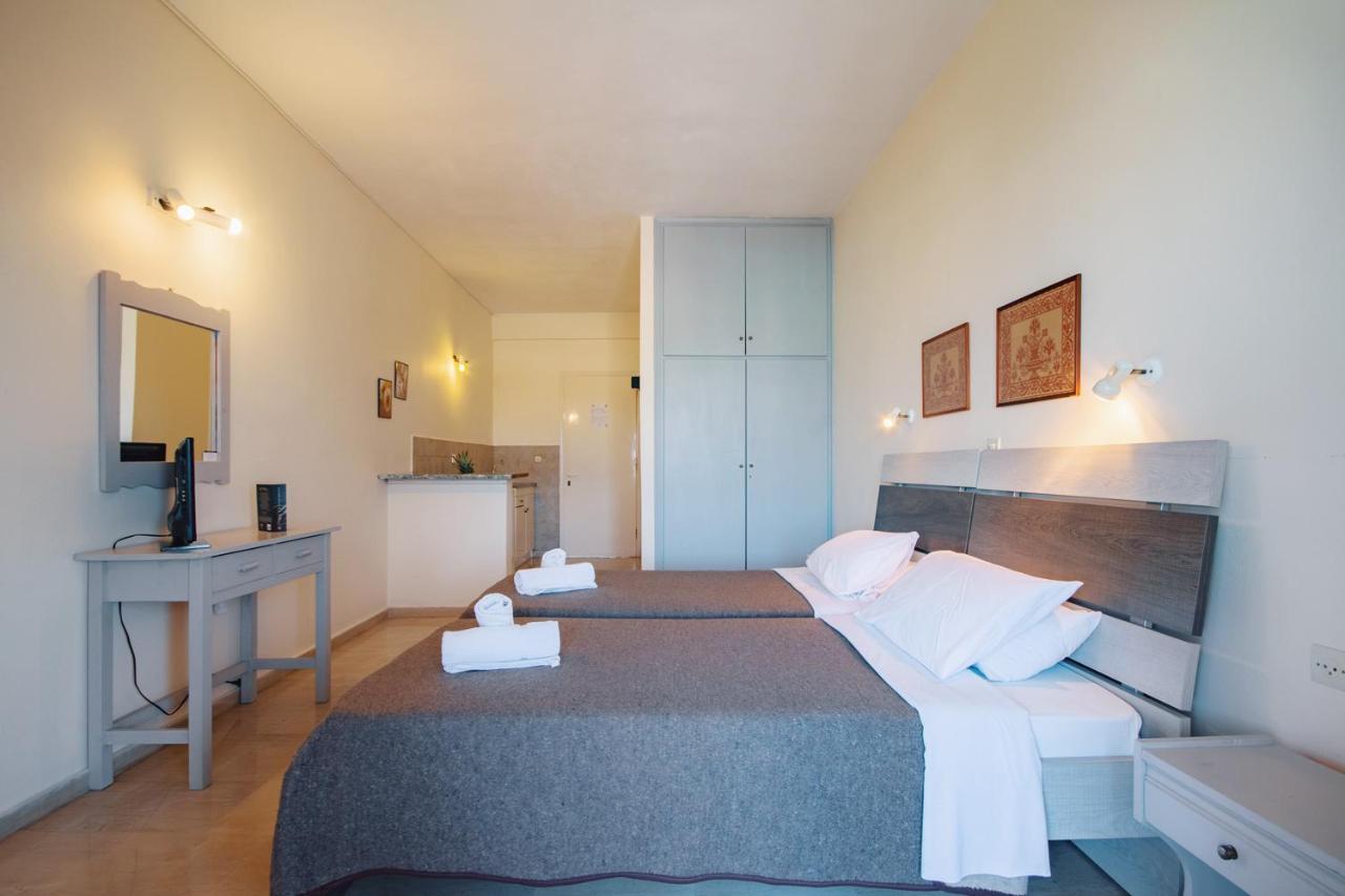 Villa Rosa Apartments Gouvia Bagian luar foto